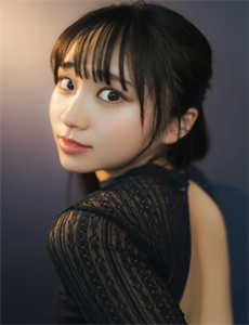 年轻漂亮大胸继拇2-农村真实夫妇屋内自拍视频
